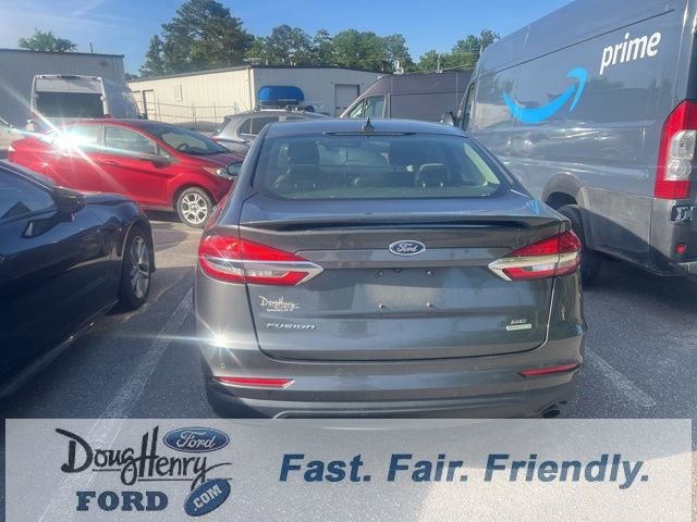 Used 2019 Ford Fusion SE w/ Equipment Group 151A FWD image 4