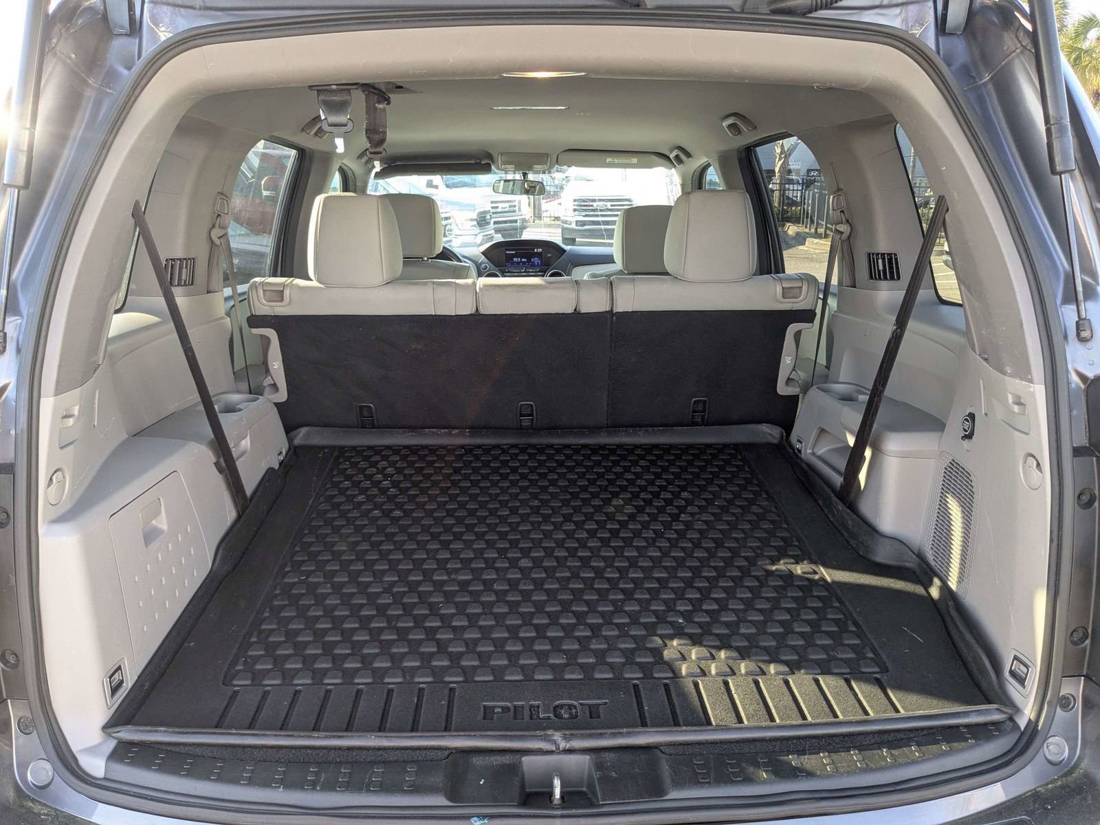 Used 2015 Honda Pilot LX image 13