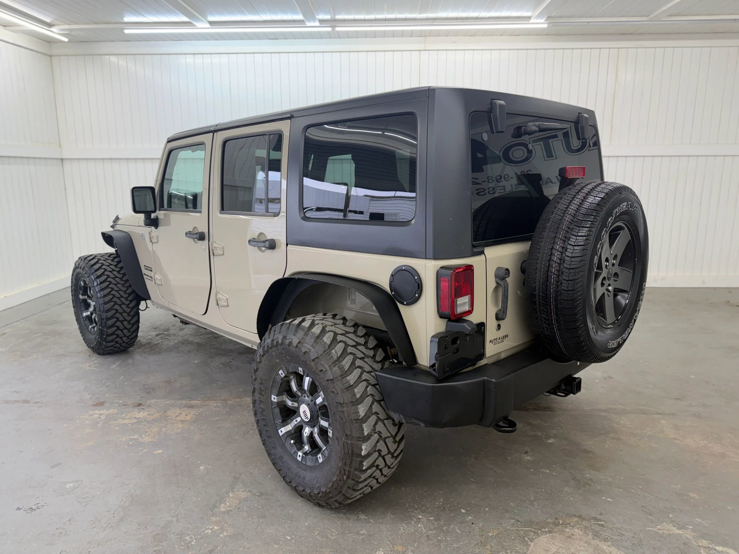 Used 2018 Jeep Wrangler Unlimited Sport S AWD/4WD image 7