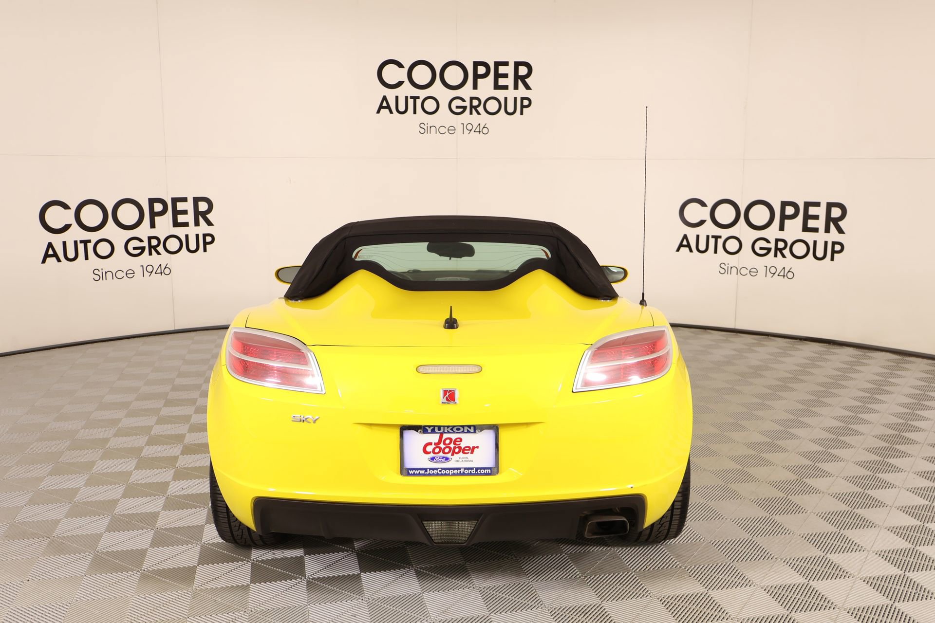 Used 2009 Saturn Sky w/ Premium Trim Package RWD image 17