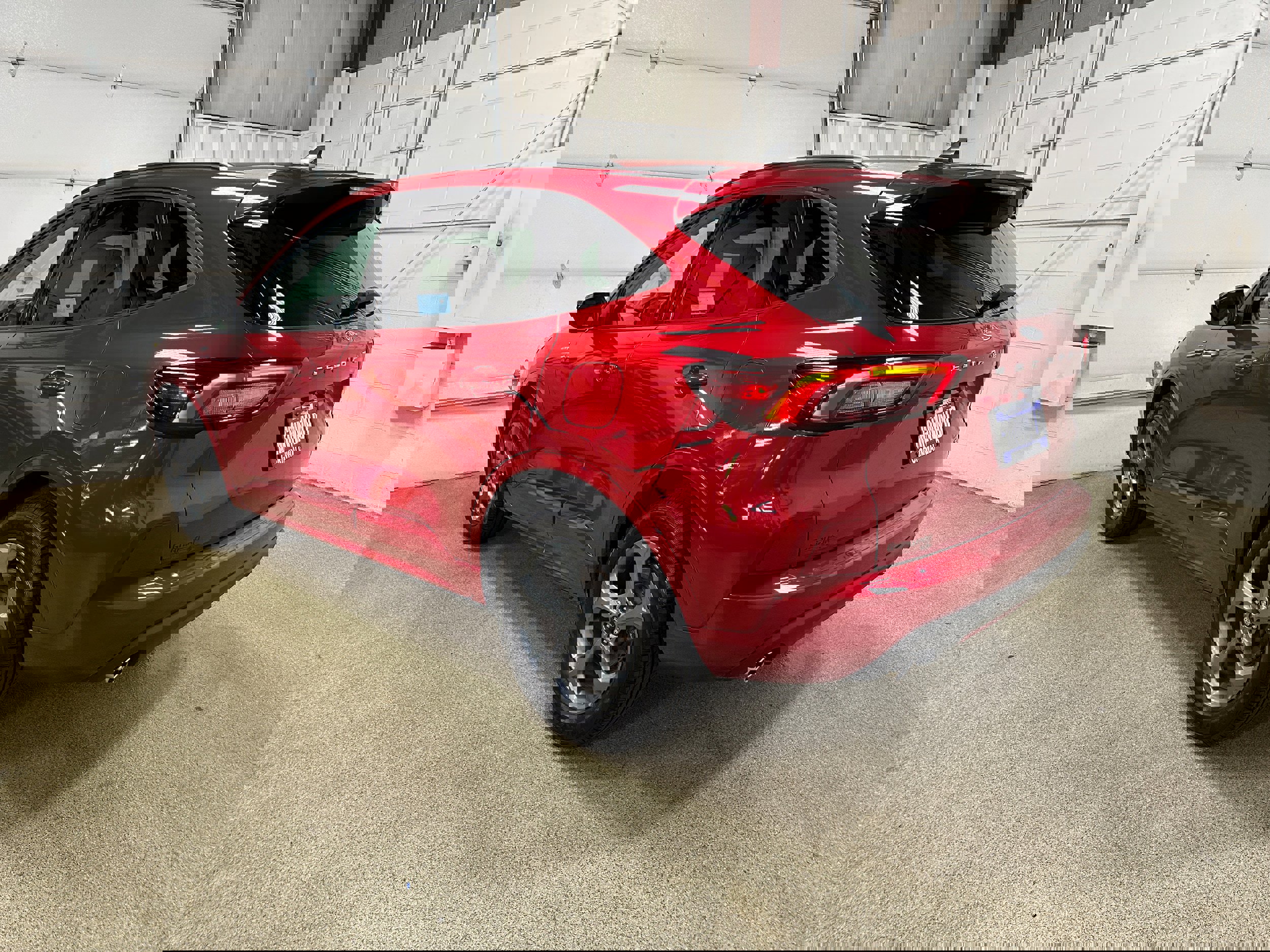 Certified 2024 Ford Escape ST-Line image 6