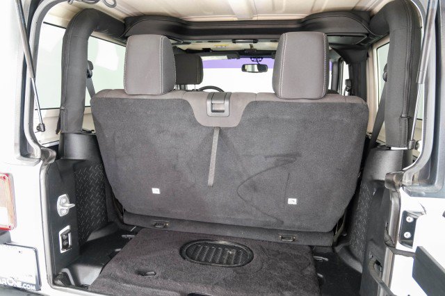 Used 2015 Jeep Wrangler Sahara AWD/4WD image 44
