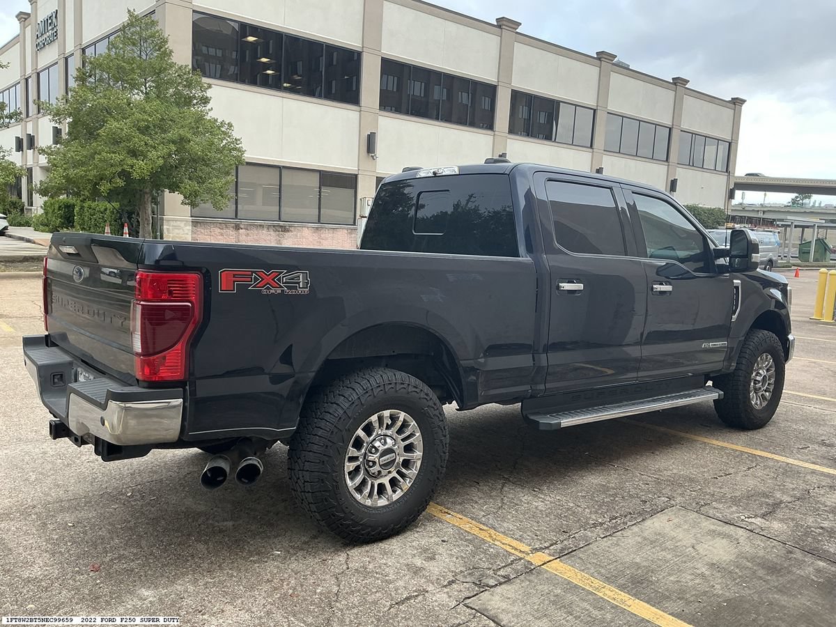 Used 2022 Ford F250 XLT w/ XLT Premium Package AWD/4WD image 6