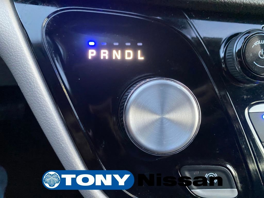 Used 2024 Chrysler Pacifica Touring-L image 35