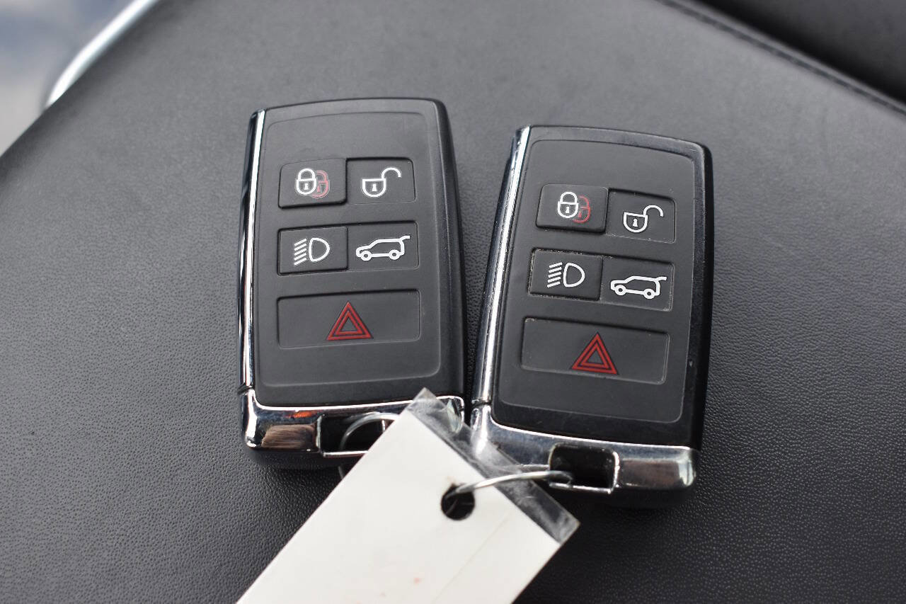 Used 2018 Land Rover Range Rover Sport HSE Dynamic image 36