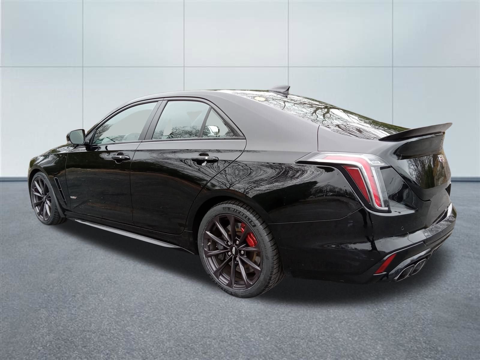 Used 2022 Cadillac CT4 V Blackwing w/ Technology Package image 3