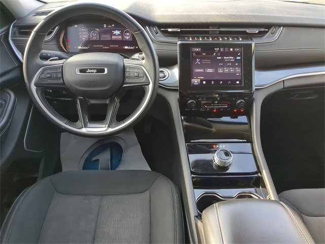 Used 2022 Jeep Grand Cherokee L Laredo w/ Luxury Tech Group I image 16