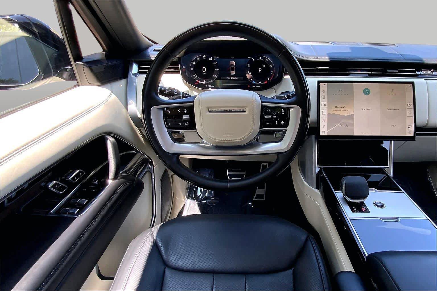 Used 2024 Land Rover Range Rover Long Wheelbase Autobiography AWD/4WD image 6