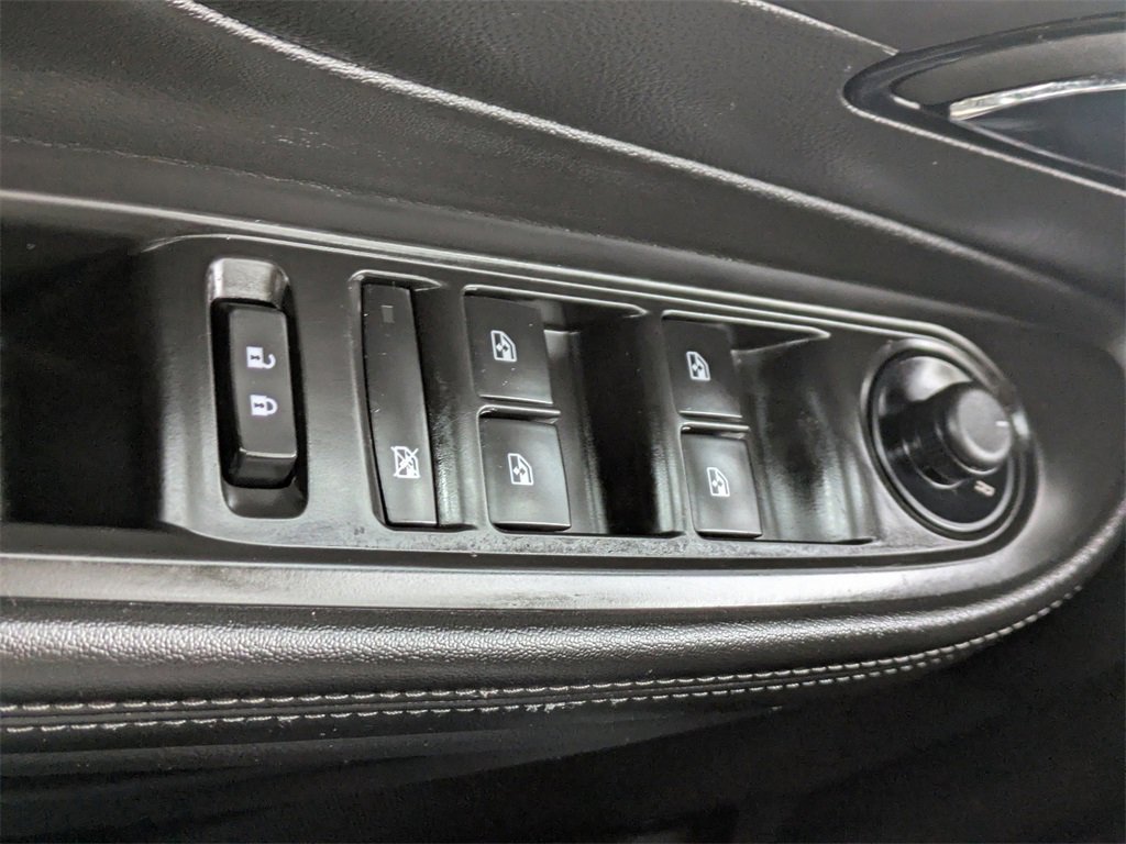 Used 2022 Buick Encore Preferred w/ Safety Package image 23