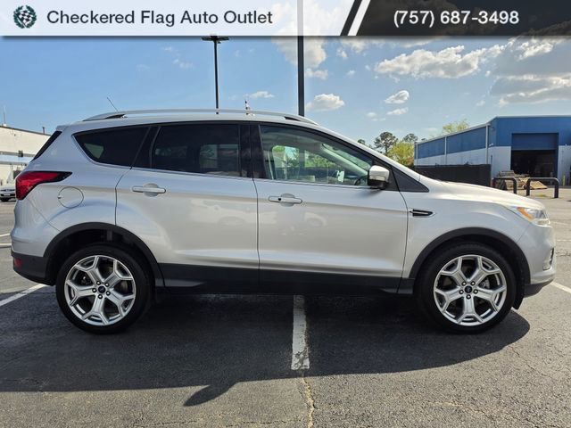 Used 2019 Ford Escape Titanium image 9