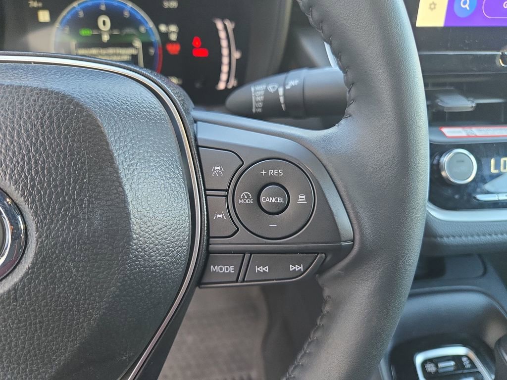 Certified 2025 Toyota Corolla SE image 28