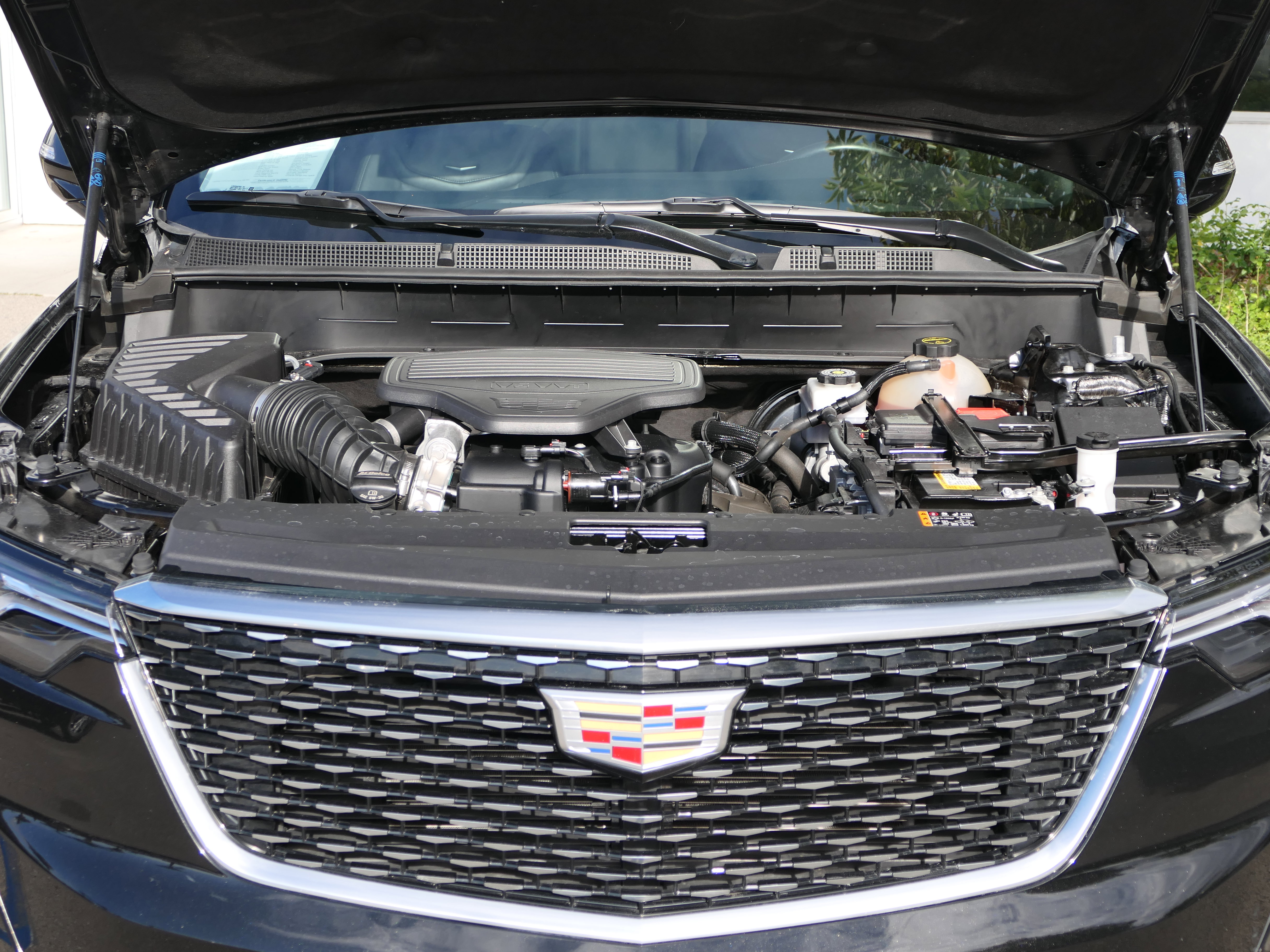 Certified 2024 Cadillac XT6 Premium Luxury FWD image 30