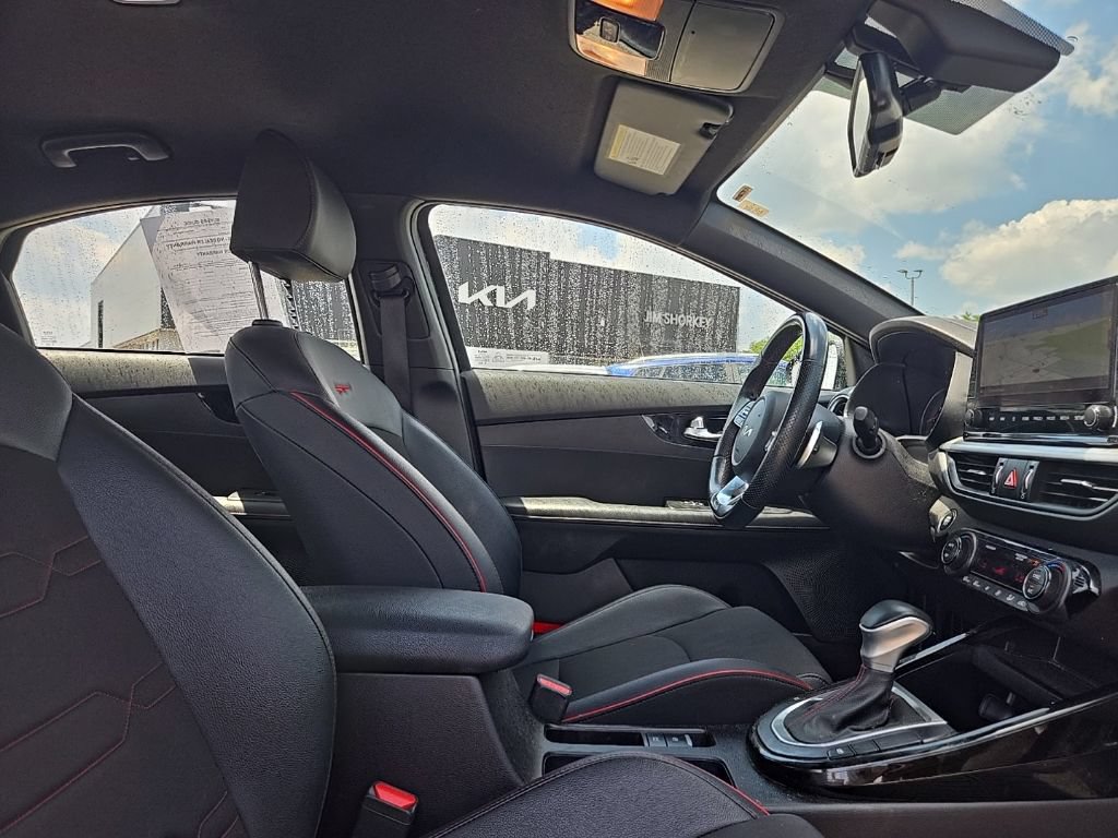 Certified 2022 Kia Forte GT w/ GT Technology Package FWD image 33