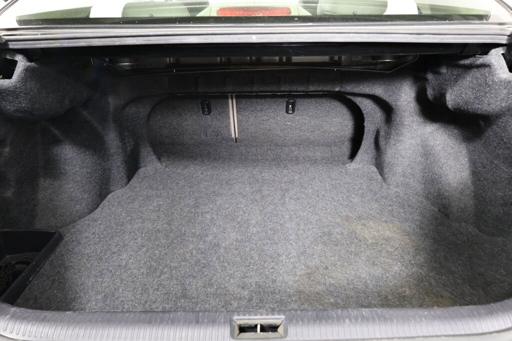 Used 2005 Toyota Camry XLE image 16