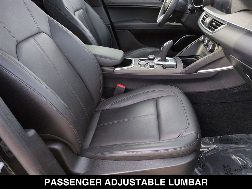Used 2023 Alfa Romeo Stelvio Ti image 29