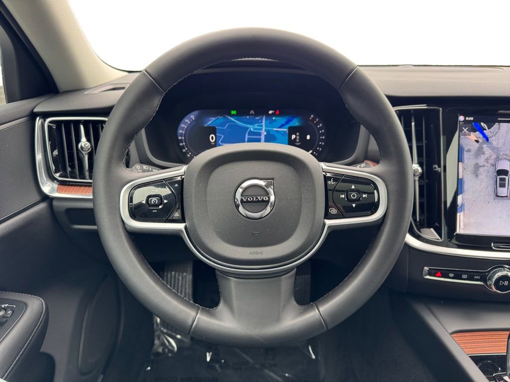 Certified 2025 Volvo V60 B5 Cross Country Plus AWD/4WD image 15