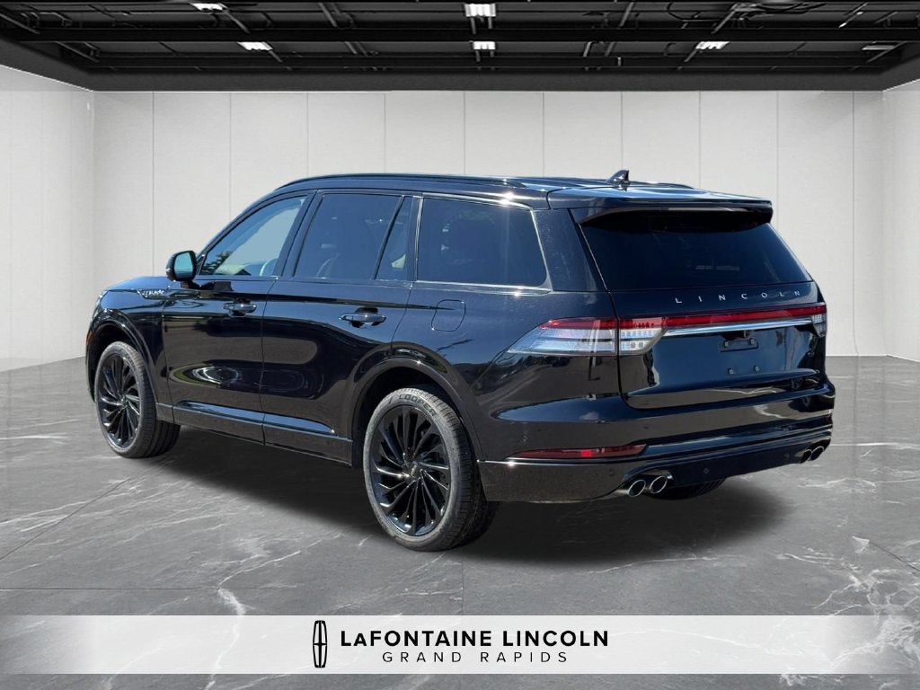 Certified 2023 Lincoln Aviator Reserve w/ Equipment Group 201A AWD/4WD image 3