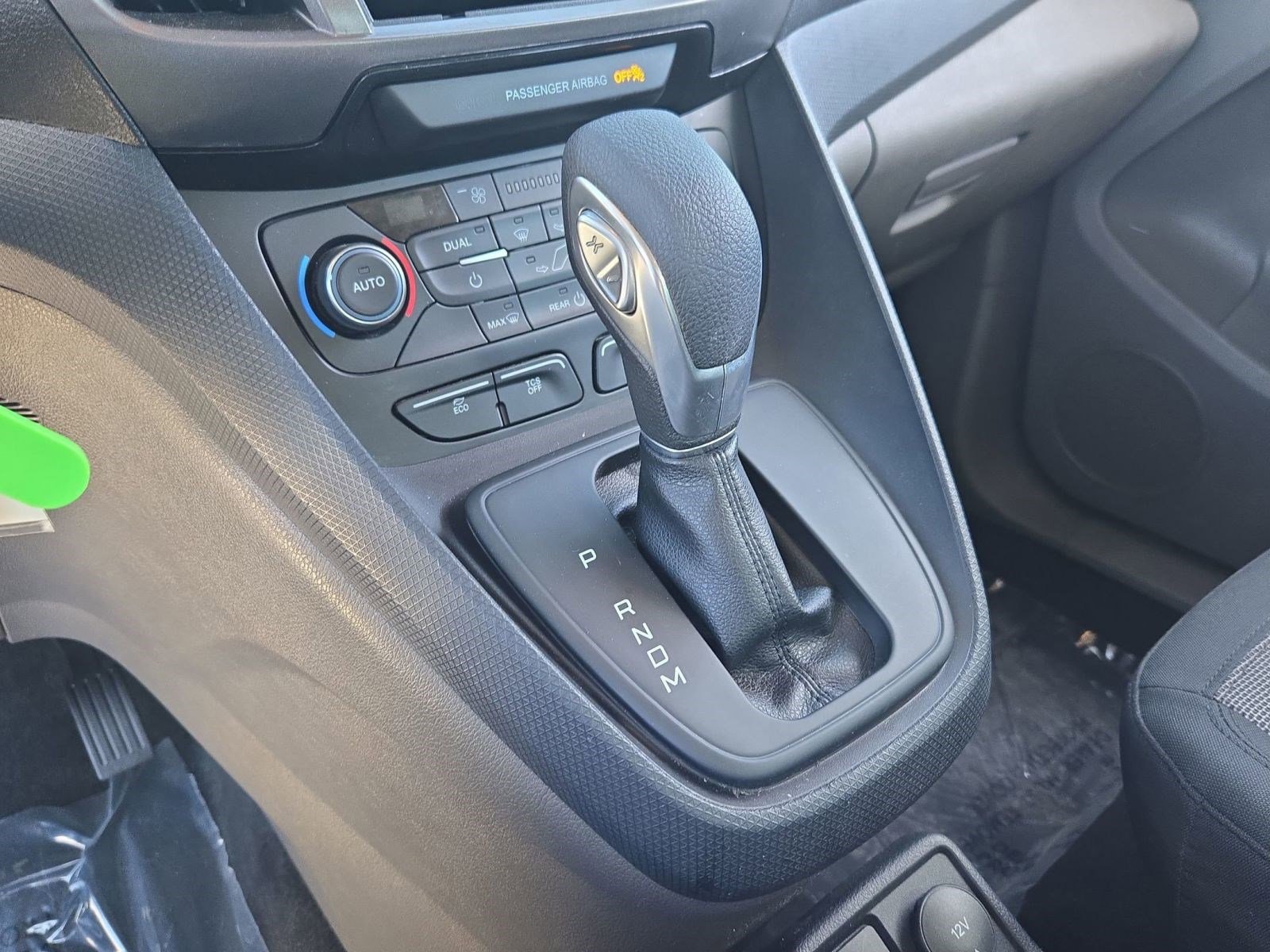 Used 2022 Ford Transit Connect XL image 16