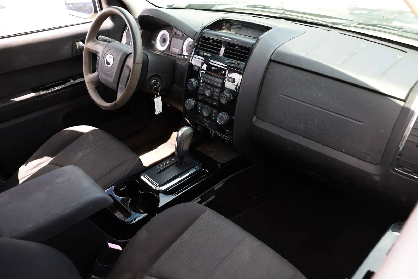 Used 2010 MAZDA Tribute i Sport image 22