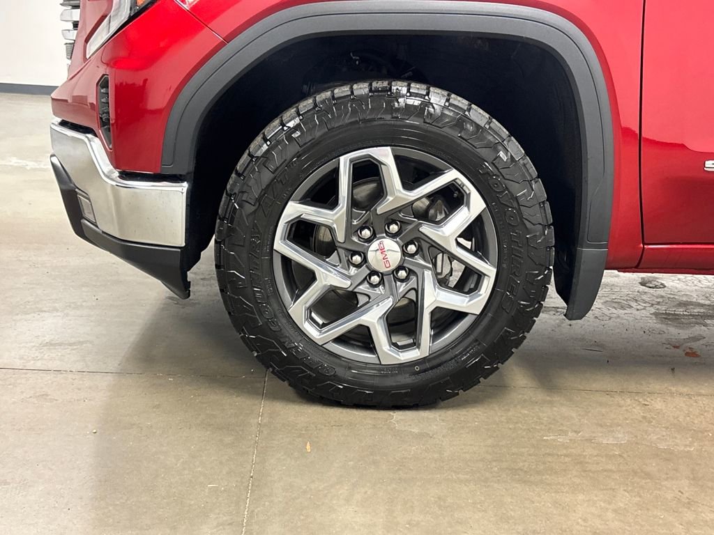 Used 2024 GMC Sierra 1500 SLT w/ SLT Convenience Package image 9