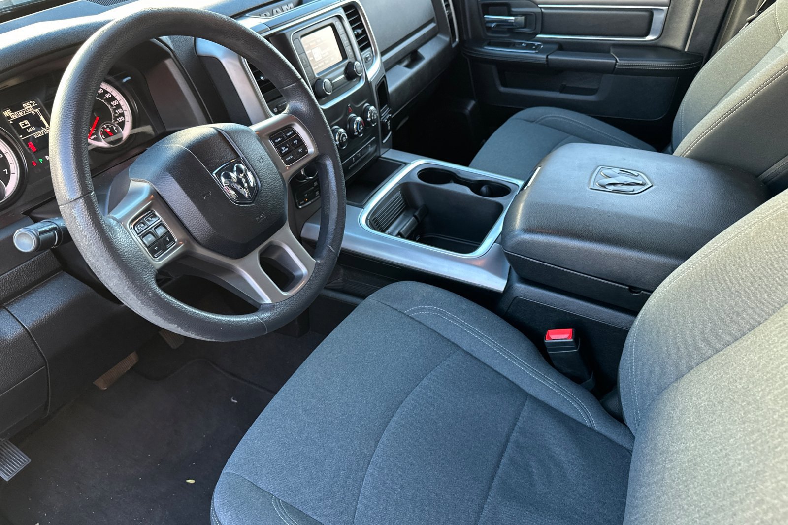 Used 2022 RAM 1500 Classic Warlock w/ Warlock Decor Package AWD/4WD image 10