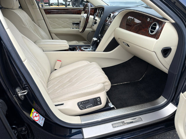 Used 2014 Bentley Flying Spur W12 AWD/4WD image 13