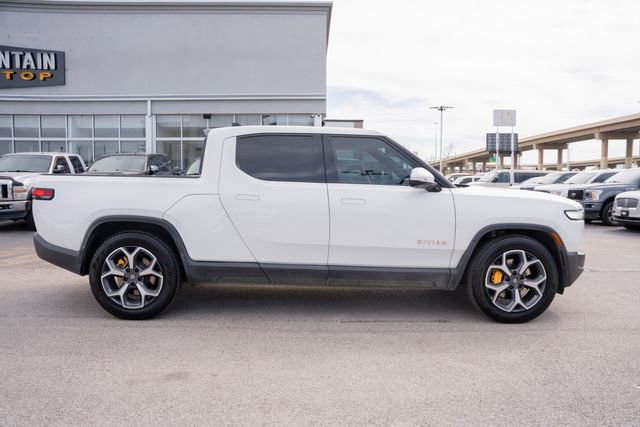 Used 2022 Rivian R1T Adventure image 4