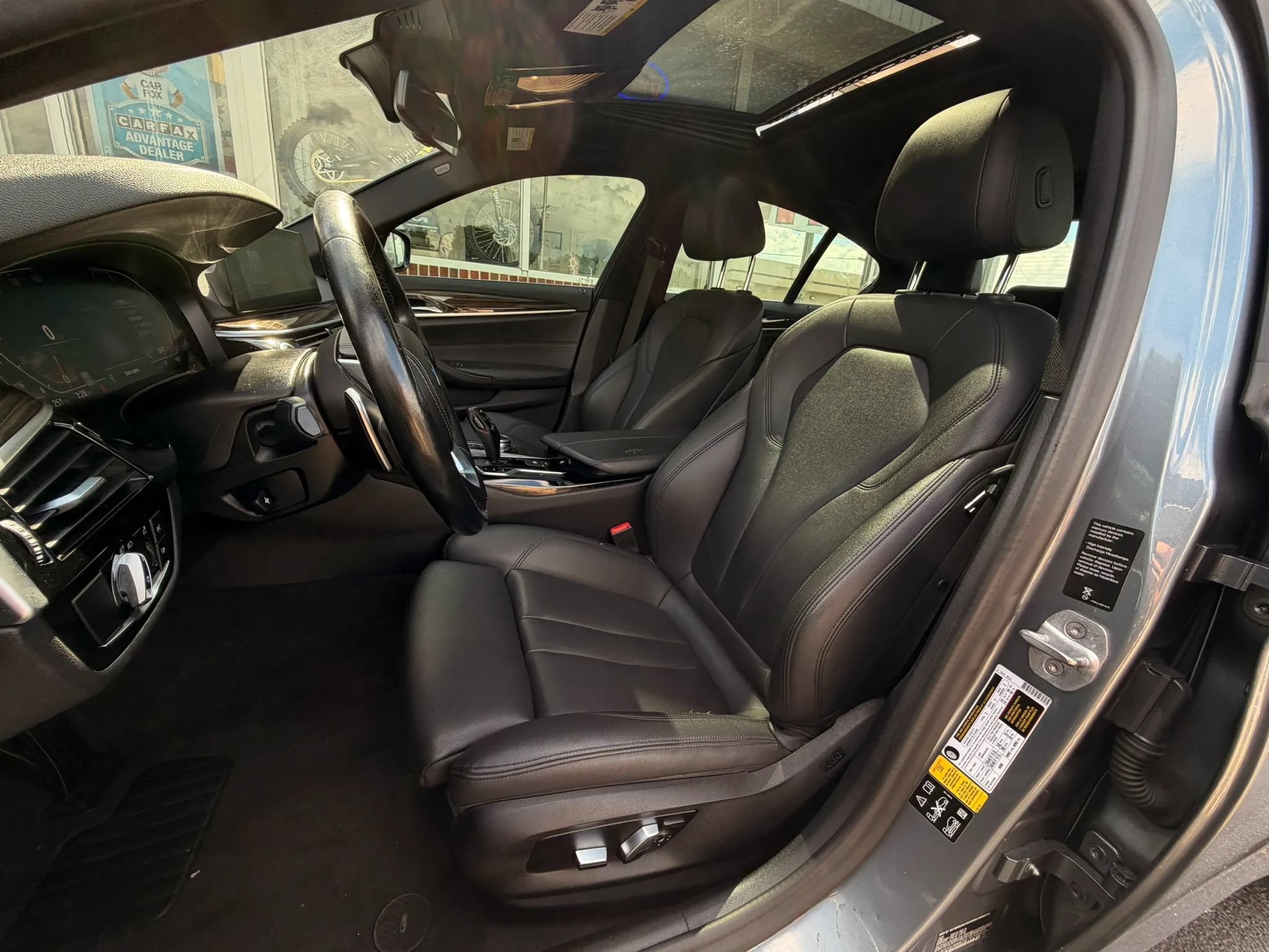 Used 2020 BMW 530i xDrive w/ Convenience Package AWD/4WD image 7