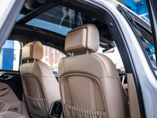 New 2026 Porsche Macan image 39