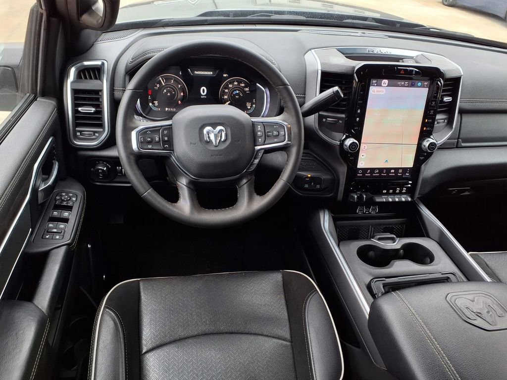 Used 2025 RAM 2500 Laramie AWD/4WD image 12