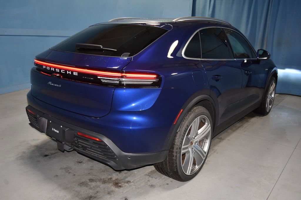 Used 2024 Porsche Macan 4 Electric image 26