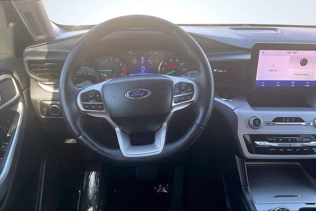 Certified 2024 Ford Explorer XLT image 5