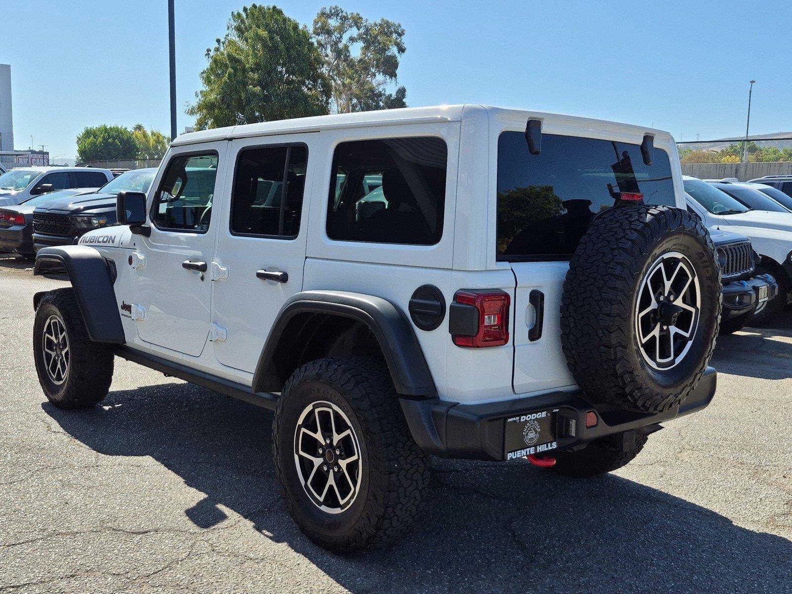Certified 2025 Jeep Wrangler Unlimited Rubicon AWD/4WD image 5