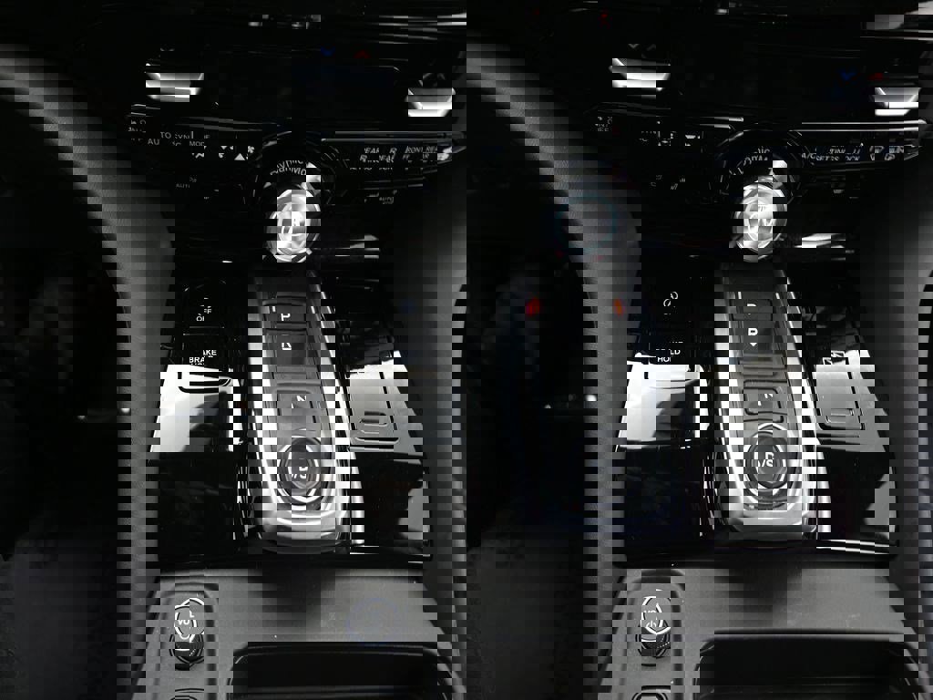 Used 2025 Acura MDX FWD w/ Technology Package image 12