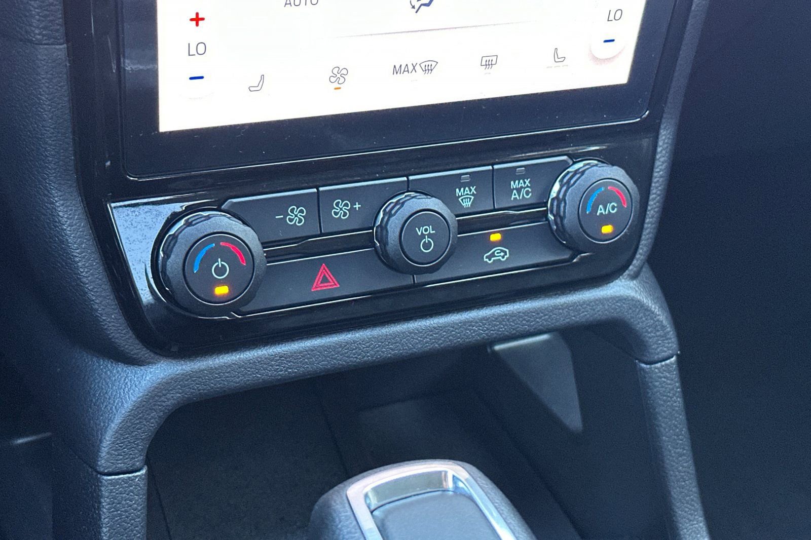 New 2025 Ford Ranger XLT w/ Equipment Group 301A High image 19