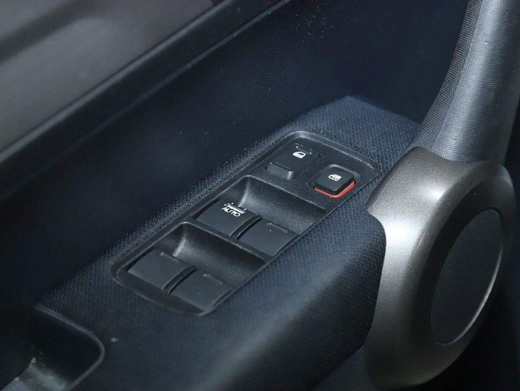 Used 2011 Honda CR-V SE image 16