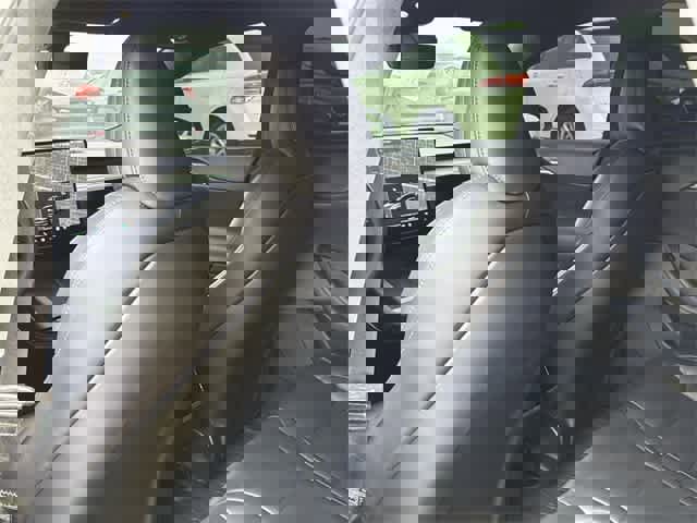 Used 2021 Tesla Model S Plaid image 18