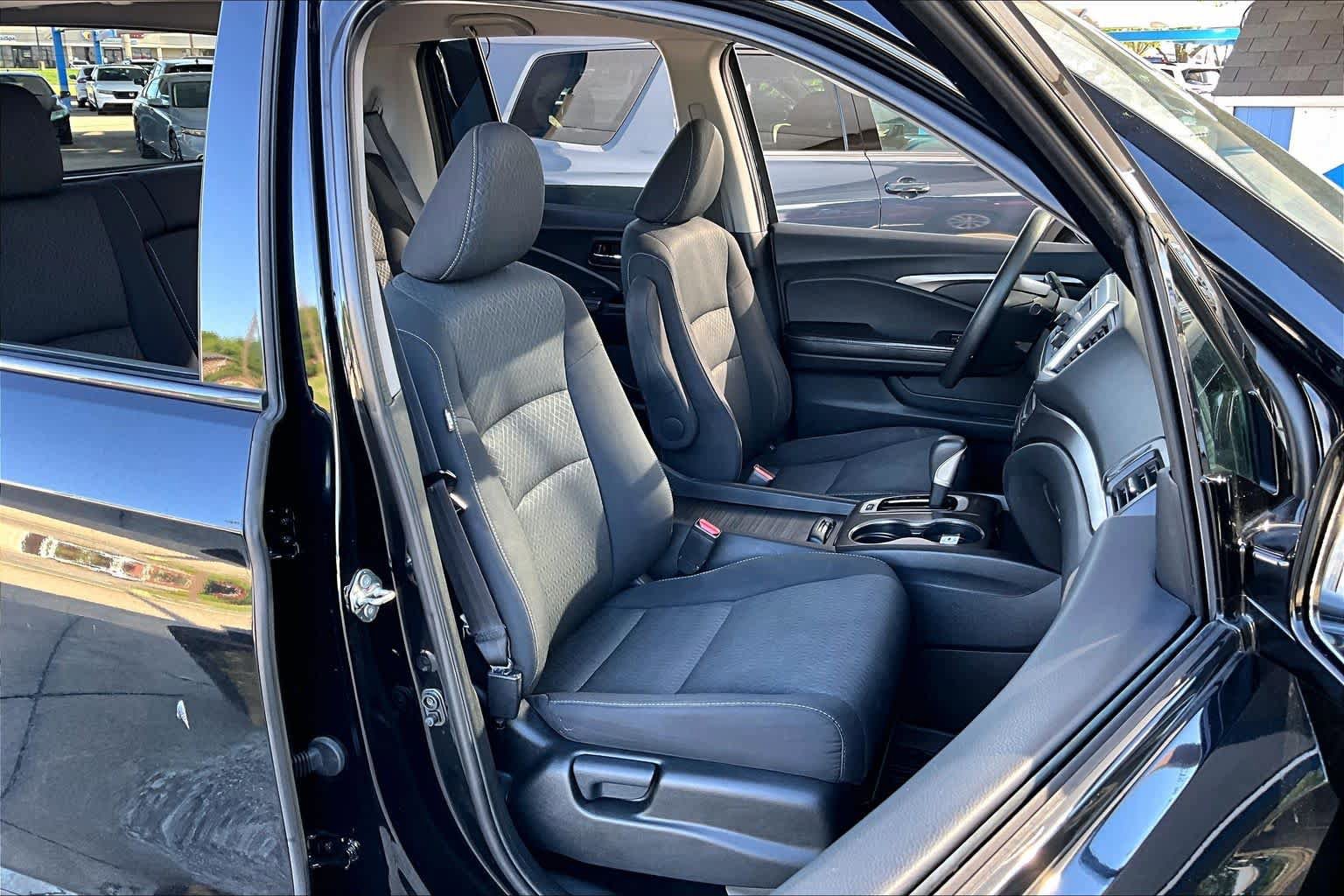 Used 2018 Honda Ridgeline Sport image 9