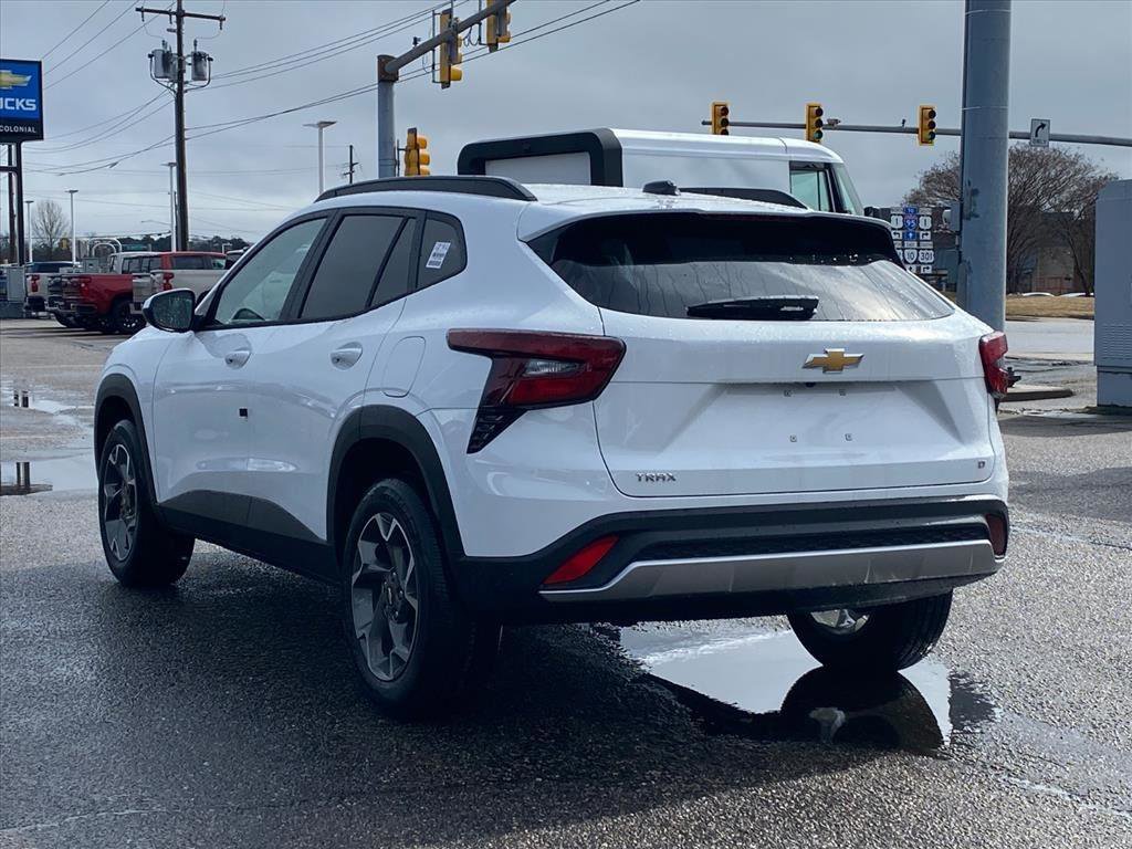 New 2026 Chevrolet Trax LT w/ LT Convenience Package image 5