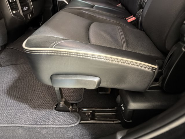 Used 2019 RAM 3500 Laramie w/ Black Appearance Package AWD/4WD image 22