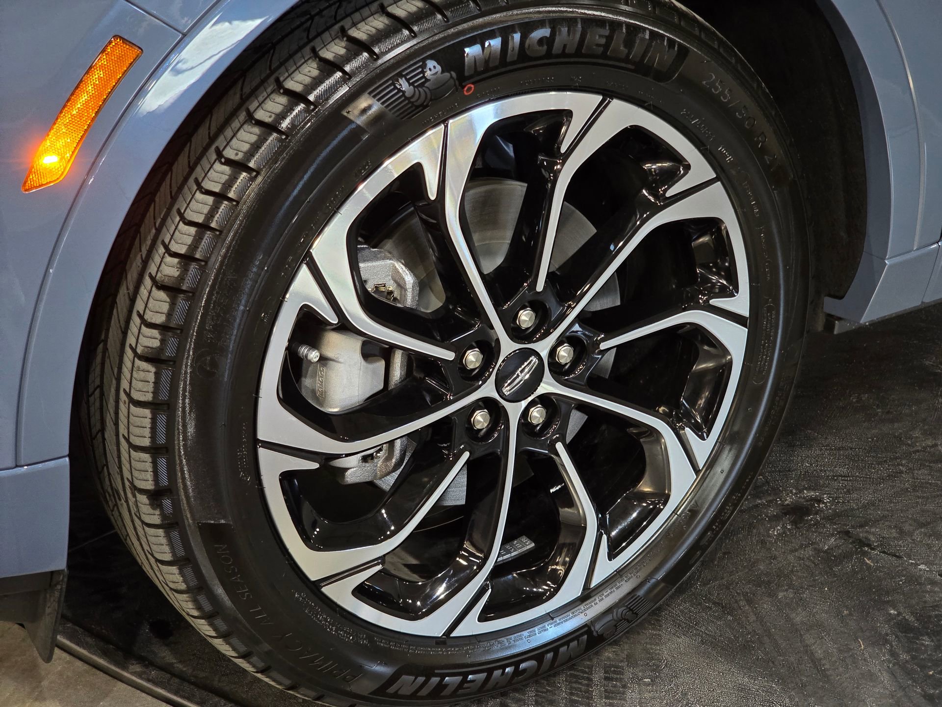 New 2026 Lincoln Nautilus Reserve AWD/4WD image 13