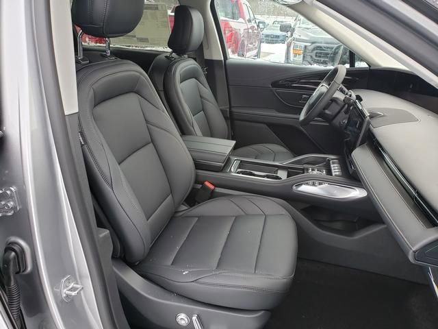 New 2026 Lincoln Nautilus Premier w/ Jet Appearance Package image 19