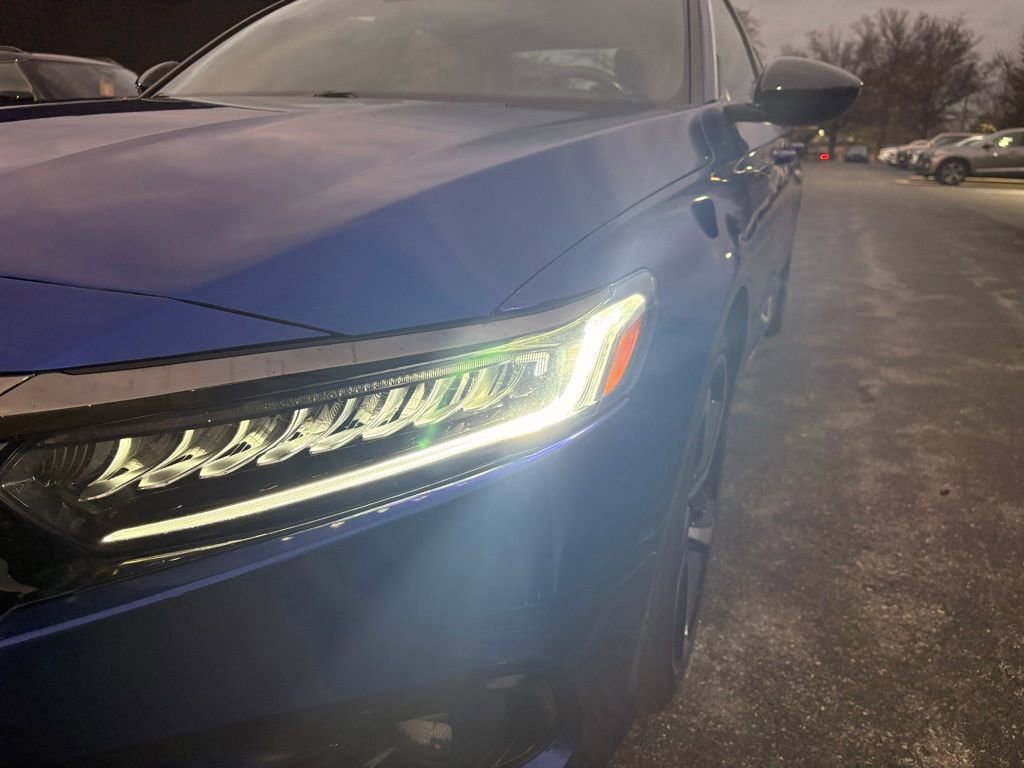 Used 2022 Honda Accord Sport image 12