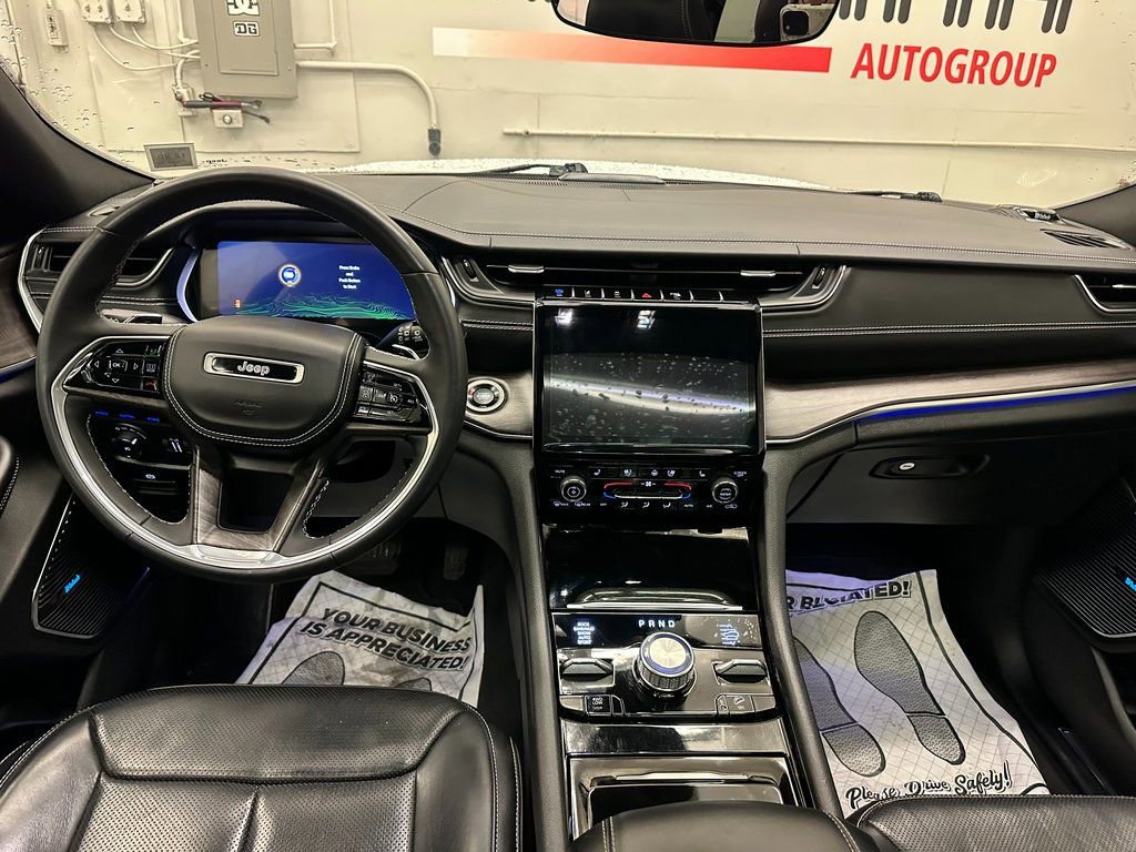 Used 2022 Jeep Grand Cherokee Overland image 31