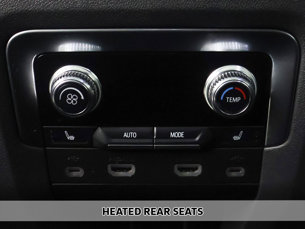 Used 2021 GMC Yukon Denali w/ Denali Premium Package image 13