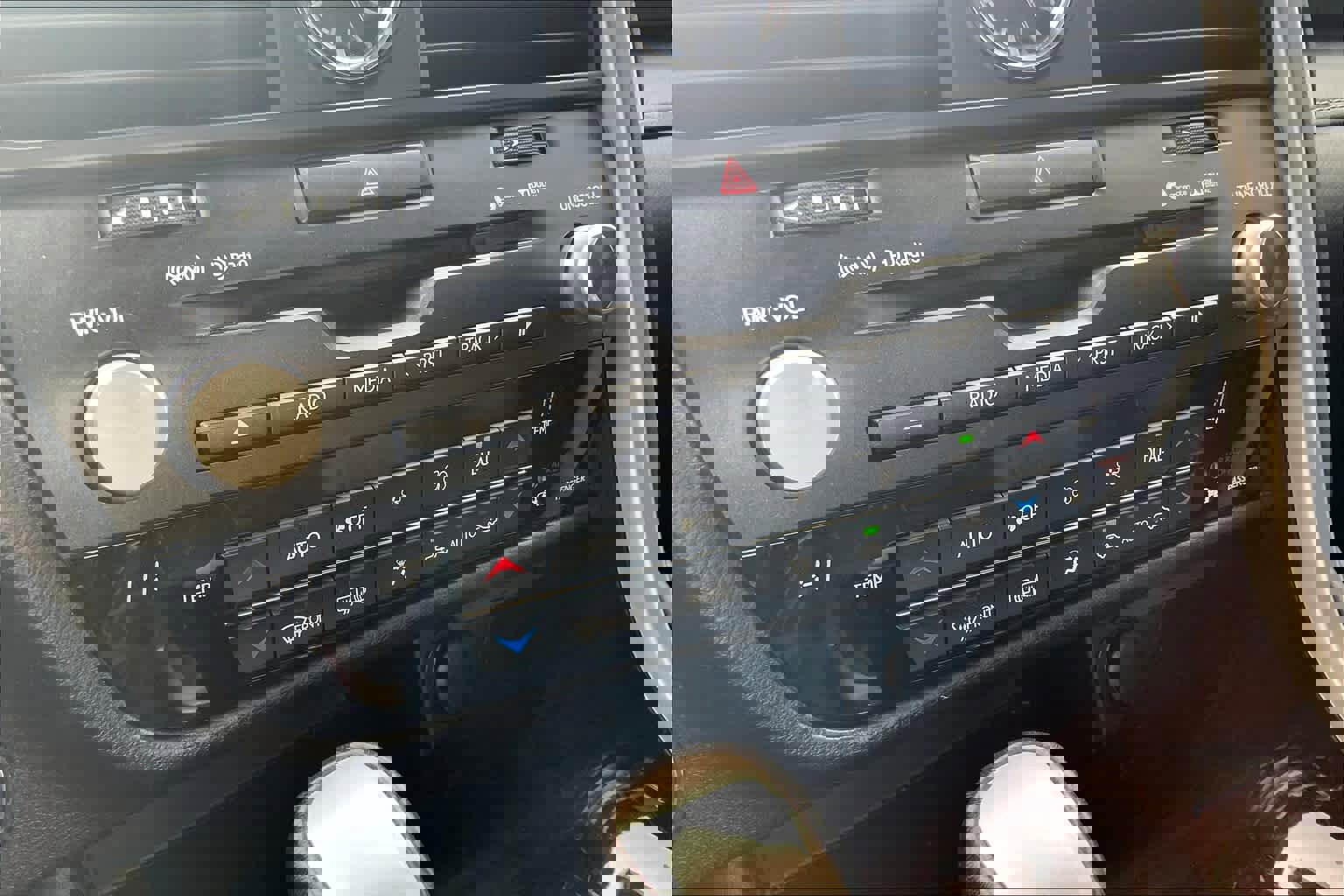 Used 2019 Lexus RX 450h AWD w/ Navigation Package image 32