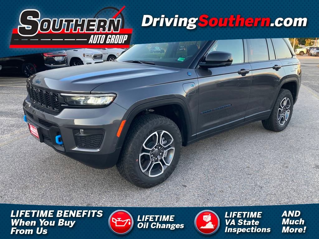 New 2024 Jeep Grand Cherokee Trailhawk w/ Advanced Protech Group II AWD/4WD image 1