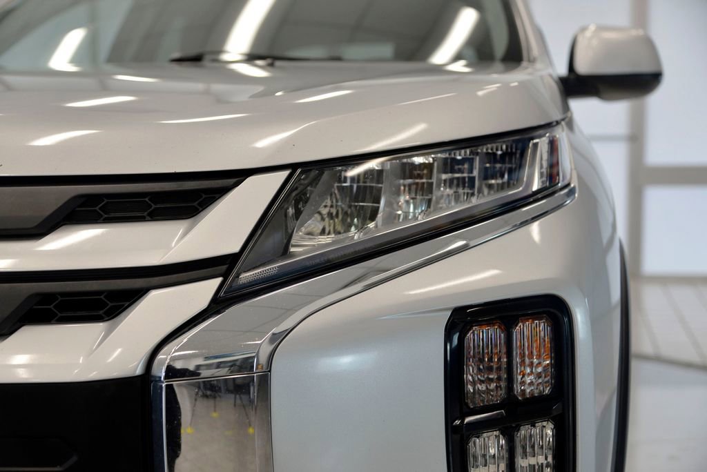 Used 2021 Mitsubishi Outlander Sport ES image 11