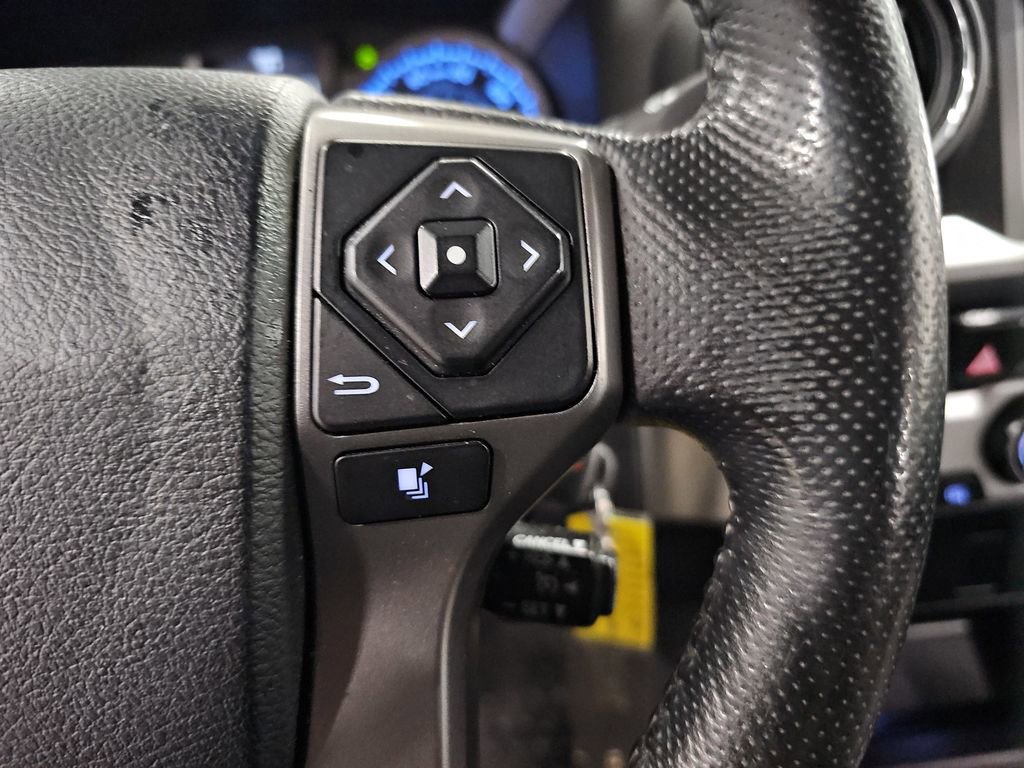 Used 2016 Toyota Tacoma SR5 image 12
