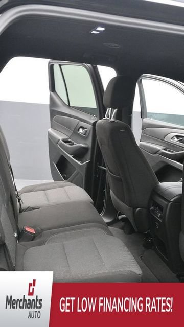 Used 2023 Chevrolet Traverse LT AWD/4WD image 17